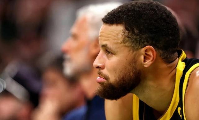 波士顿惨案库里仅得4分 冲刺阶段勇士当家又哑火