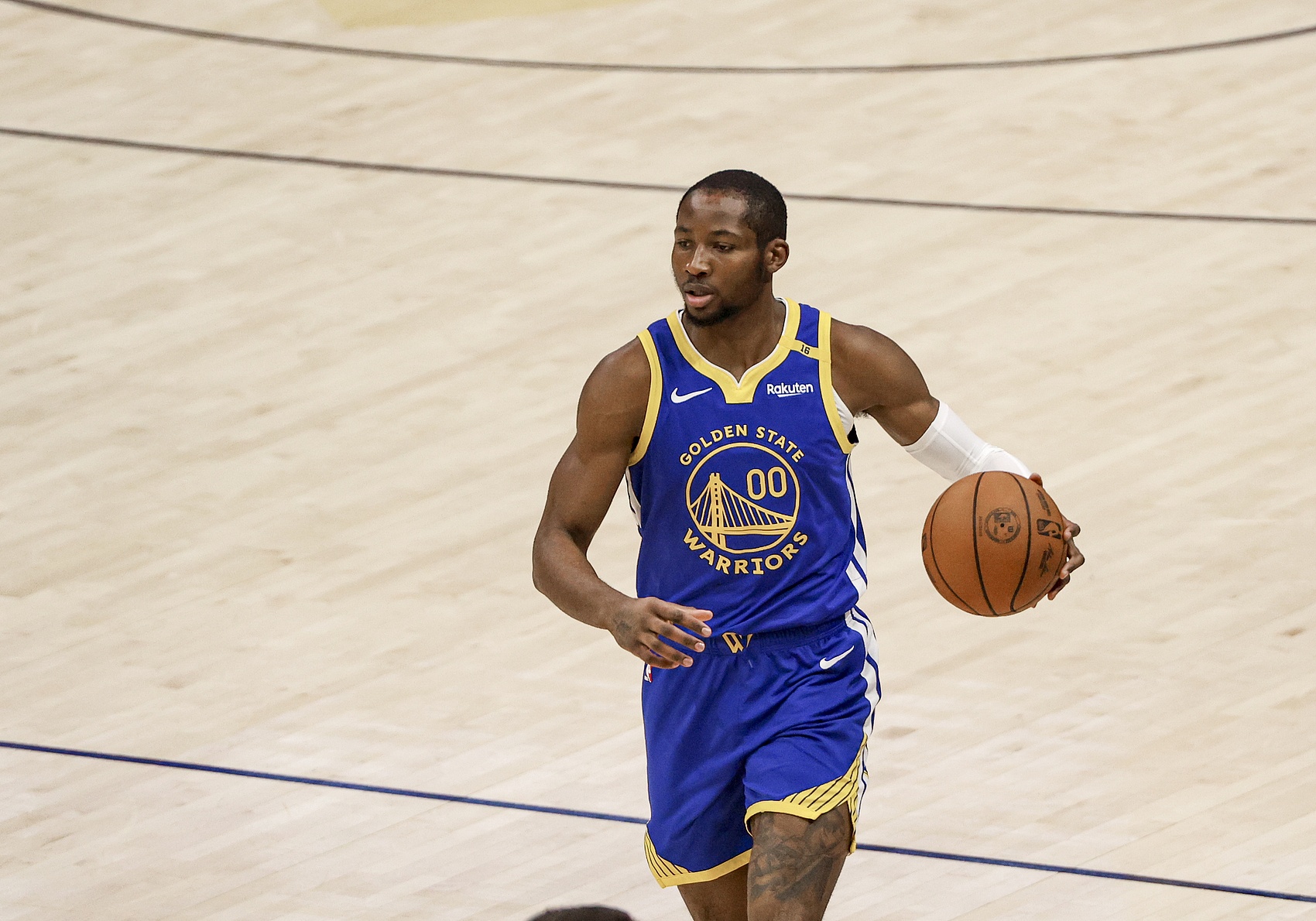 勇士三位新秀跻身历史最年轻夺冠榜单,魔术师新秀FMVP传奇居首