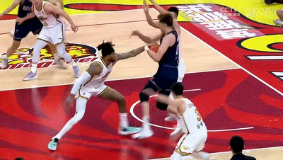 开云-宏远队史千胜，马尚的一句话引发粤迷深深共鸣，却让周琦自残形愧